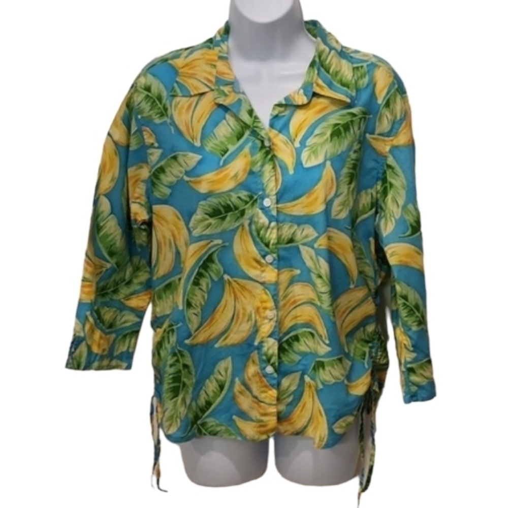 Cappagallo Side Ruched Hawaiian Banana Leaf Button Up Top